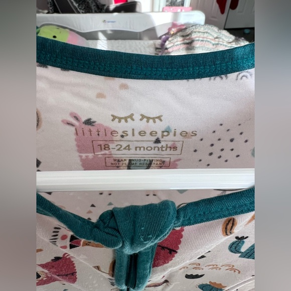 Little Sleepies Llama Love Zippy Pajamas Size 18-24 Months - Picture 2 of 11